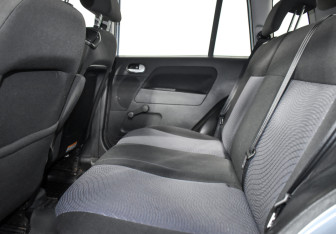 Подержанный автомобиль Ford Fusion 2008 года (12 фото)