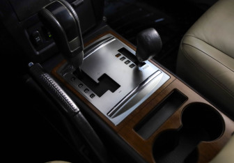 Подержанный автомобиль Mitsubishi Pajero 2007 года (17 фото)