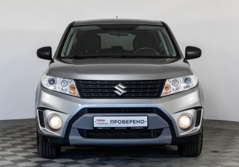 Подержанный автомобиль Suzuki Vitara 2015 года (2 фото)