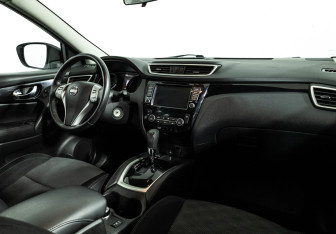 Подержанный автомобиль Nissan Qashqai 2018 года (9 фото)