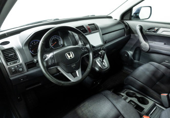 Подержанный автомобиль Honda CR-V 2008 года (11 фото)