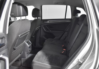 Подержанный автомобиль Volkswagen Tiguan 2017 года (12 фото)