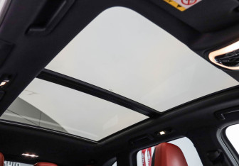 Подержанный автомобиль Porsche Cayenne 2016 года (37 фото)