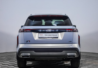 Подержанный автомобиль Jaecoo J7 2024 года (6 фото)