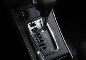 Подержанный автомобиль Toyota Corolla Sedan 2006 года (15 фото)