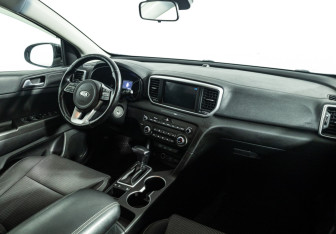 Подержанный автомобиль Kia Sportage 2020 года (9 фото)