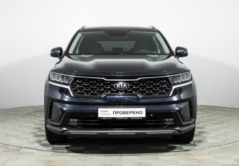 Подержанный автомобиль Kia Sorento 2021 года (2 фото)