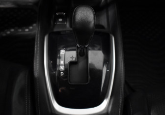 Подержанный автомобиль Nissan X-Trail 2017 года (10 фото)