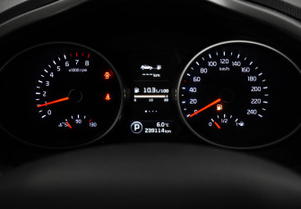 Подержанный автомобиль Kia Sportage 2014 года (18 фото)