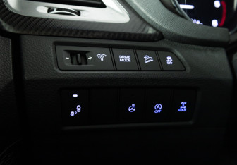 Подержанный автомобиль Hyundai Santa Fe 2016 года (18 фото)