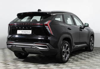 Подержанный автомобиль Geely Atlas 2023 года (5 фото)