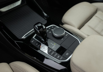 Подержанный автомобиль BMW X3 2021 года (24 фото)