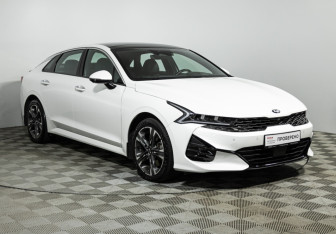 Подержанный автомобиль Kia K5 2020 года (3 фото)