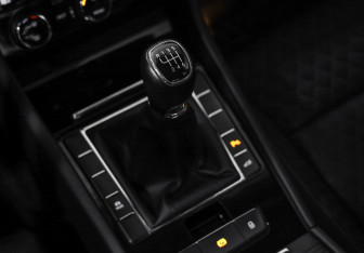 Подержанный автомобиль Skoda Superb Liftback 2018 года (16 фото)