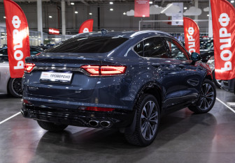 Подержанный автомобиль Geely Tugella 2023 года (8 фото)