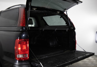 Подержанный автомобиль Volkswagen Amarok 2012 года (20 фото)