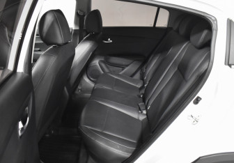 Подержанный автомобиль Kia Rio Hatchback 2017 года (11 фото)