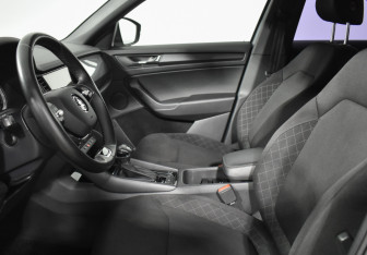 Подержанный автомобиль Skoda Kodiaq 2022 года (10 фото)