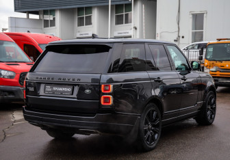 Подержанный автомобиль Land Rover Range Rover 2018 года (6 фото)
