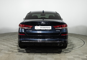 Подержанный автомобиль Kia Optima Sedan 2019 года (6 фото)