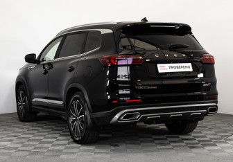 Подержанный автомобиль Chery Tiggo 8 Pro 2023 года (8 фото)