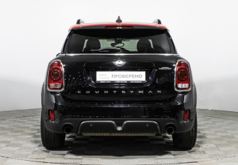 Подержанный автомобиль MINI Countryman 2019 года (6 фото)