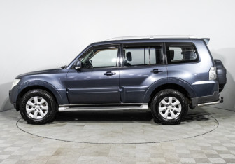 Подержанный автомобиль Mitsubishi Pajero 2008 года (8 фото)
