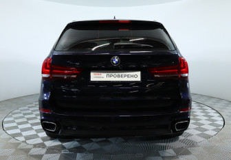Подержанный автомобиль BMW X5 2017 года (6 фото)