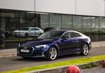 Подержанный автомобиль Audi A5 Liftback 2021 года (3 фото)