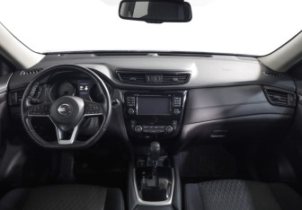 Подержанный автомобиль Nissan X-Trail 2019 года (7 фото)