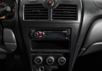 Подержанный автомобиль Nissan Almera Classic 2008 года (16 фото)