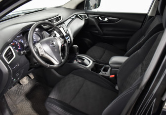 Подержанный автомобиль Nissan Qashqai 2016 года (9 фото)