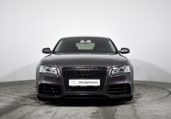 Подержанный автомобиль Audi A5 Liftback 2009 года (2 фото)