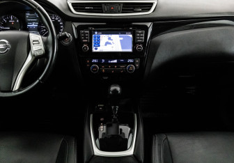 Подержанный автомобиль Nissan Qashqai 2014 года (14 фото)