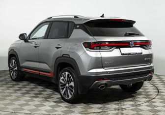 Подержанный автомобиль Changan CS35PLUS 2024 года (7 фото)