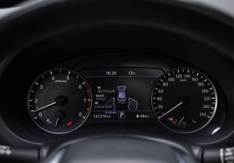Подержанный автомобиль Infiniti QX50 2018 года (14 фото)