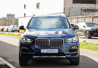 Подержанный автомобиль BMW X5 2020 года (4 фото)