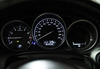 Подержанный автомобиль Mazda CX-5 2014 года (12 фото)