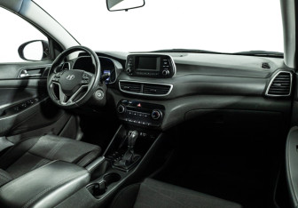 Подержанный автомобиль Hyundai Tucson 2019 года (9 фото)