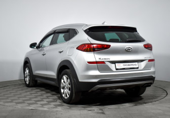 Подержанный автомобиль Hyundai Tucson 2019 года (7 фото)