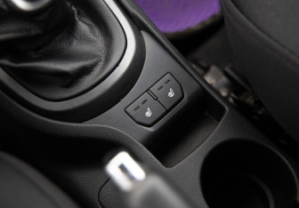 Подержанный автомобиль Kia Rio Sedan 2012 года (13 фото)