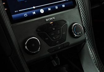 Подержанный автомобиль Ford Mondeo Sedan 2015 года (15 фото)