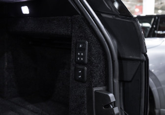 Подержанный автомобиль Land Rover Range Rover 2021 года (37 фото)
