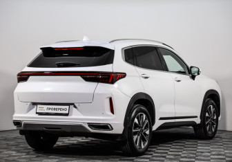 Подержанный автомобиль Exeed LX 2023 года (5 фото)