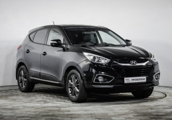 Подержанный автомобиль Hyundai ix35 2014 года (3 фото)
