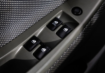 Подержанный автомобиль Chevrolet Lacetti Wagon 2012 года (12 фото)