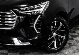 Подержанный автомобиль Haval Jolion 2023 года (3 фото)