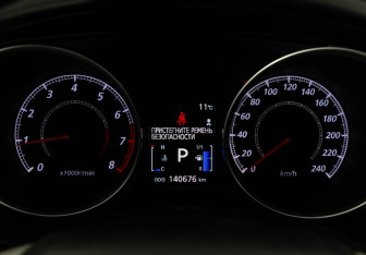 Подержанный автомобиль Mitsubishi ASX 2013 года (18 фото)