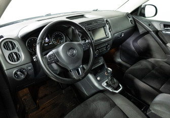 Подержанный автомобиль Volkswagen Tiguan 2015 года (11 фото)