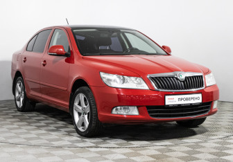 Подержанный автомобиль Skoda Octavia Liftback 2011 года (3 фото)
